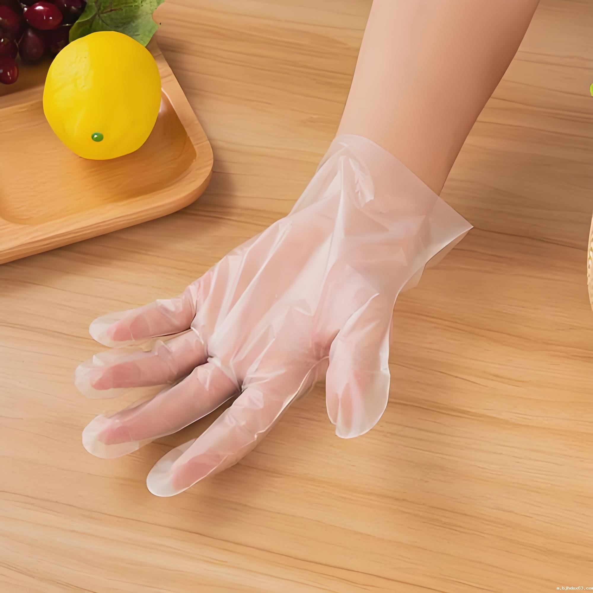 一次性手套选PVC还是TPE？哪个更好呢？